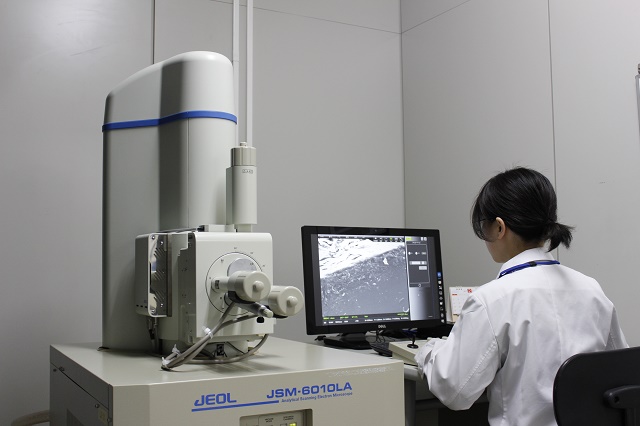 EDS搭載走査型電子顕微鏡(SEM-EDS) | 分析機器から探す | 株式会社分析 